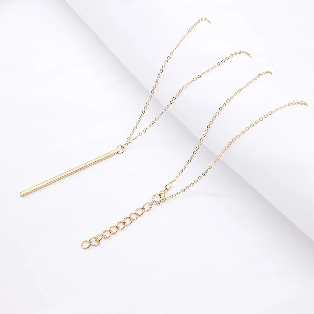 Gold pendant necklace - Picture 2 of 2